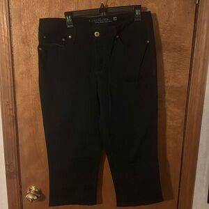 Ladies, black capris